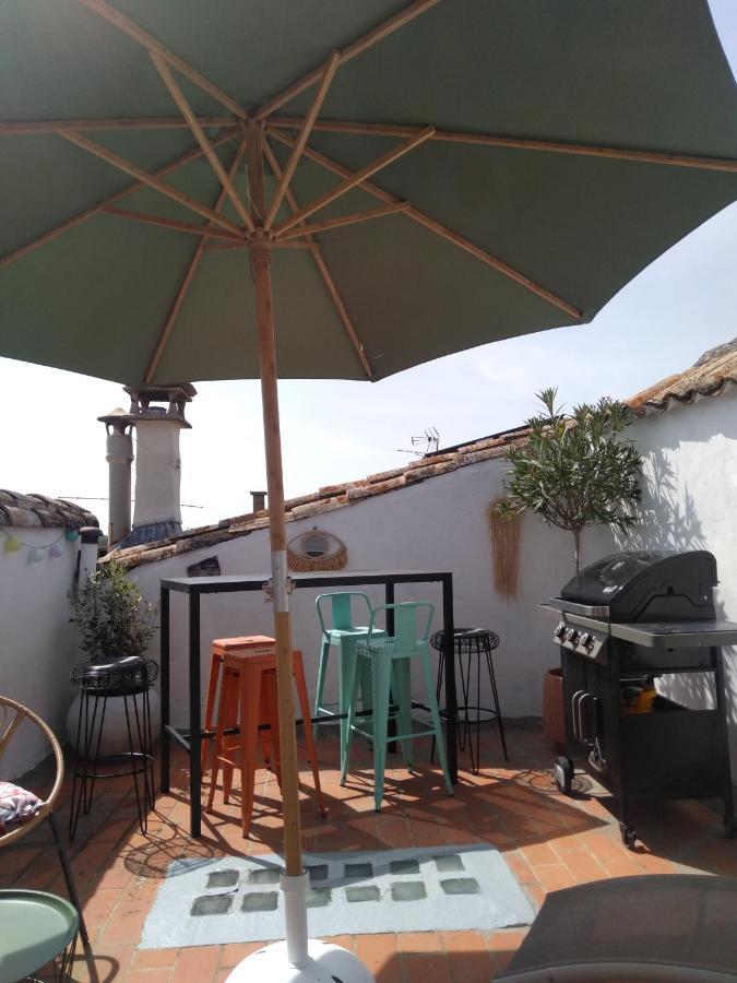 Maison De Village Familiale Pont Du Gard, Toit Terrasse, Barbecue, Fibre Vers Pont du Gard Exteriér fotografie