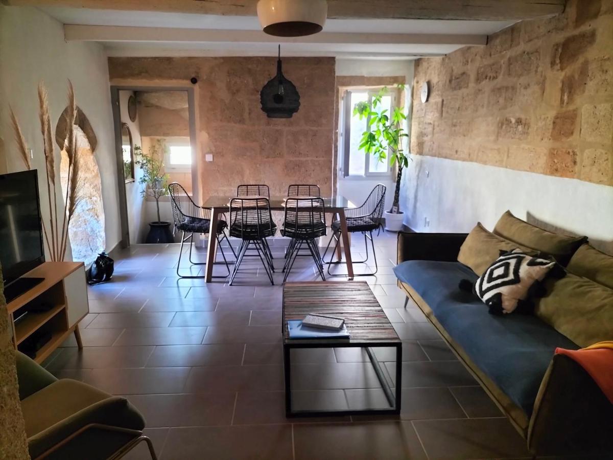 Maison De Village Familiale Pont Du Gard, Toit Terrasse, Barbecue, Fibre Vers Pont du Gard Exteriér fotografie